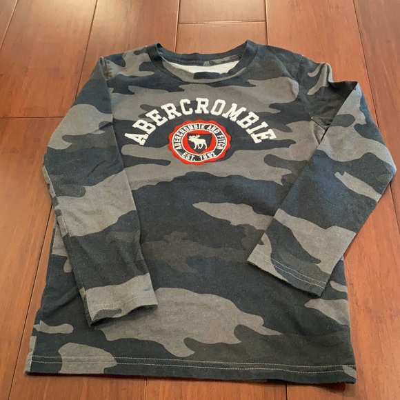 Abercrombie Kids long sleeved t shirt bundle - Picture 3 of 4